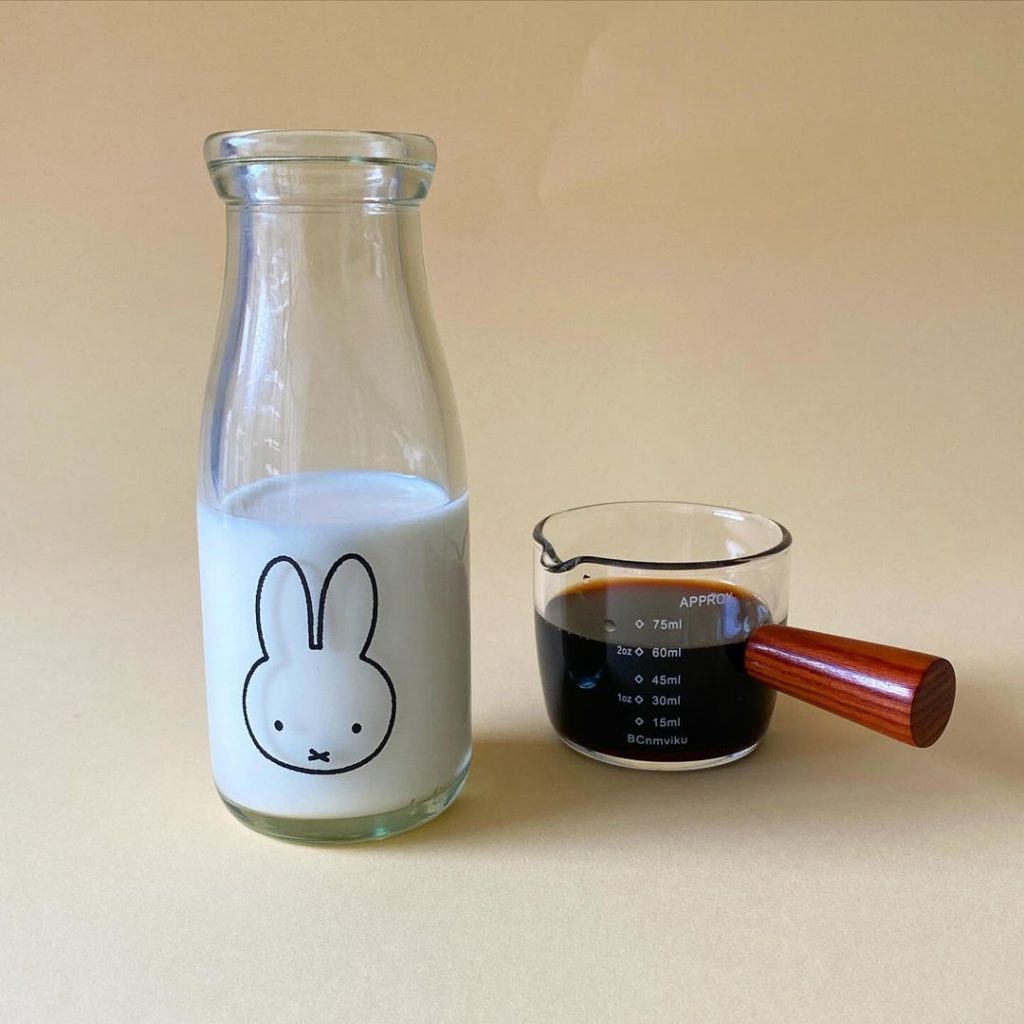 ミッフィーとボリスのミルクビンに入ったミルクコーヒーが新発売 